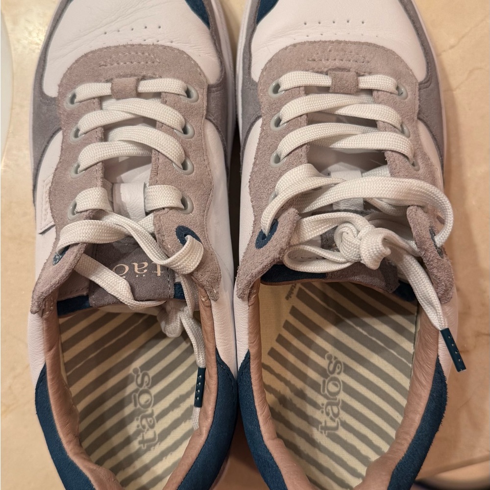 BNWT Taos Pop Soul Leather Sneaker, size 8 - Picture 5 of 6